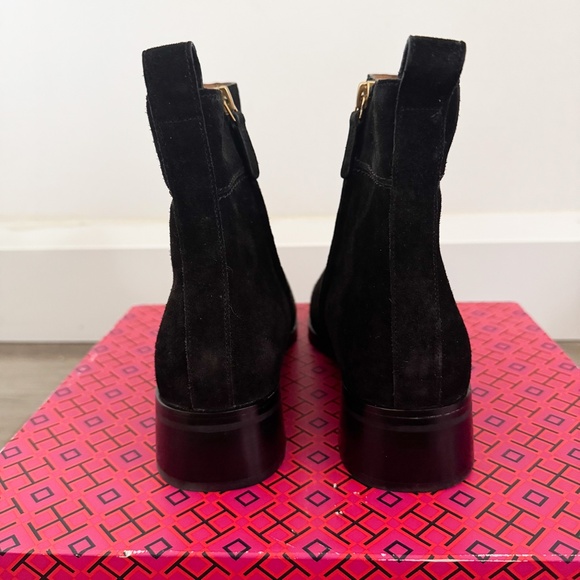 NEW Tory Burch Black Suede Gold Logo Everly Flat Boots 9.5 - Picture 4 of 6